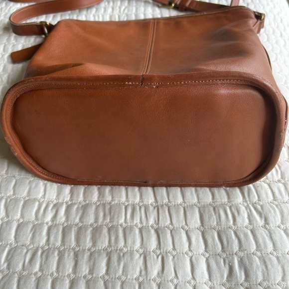 Vintage Coach Bucket Bag - Picture 4 of 7